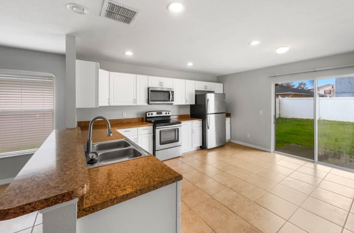 3bed 2bath gallery image in sanford, Florida