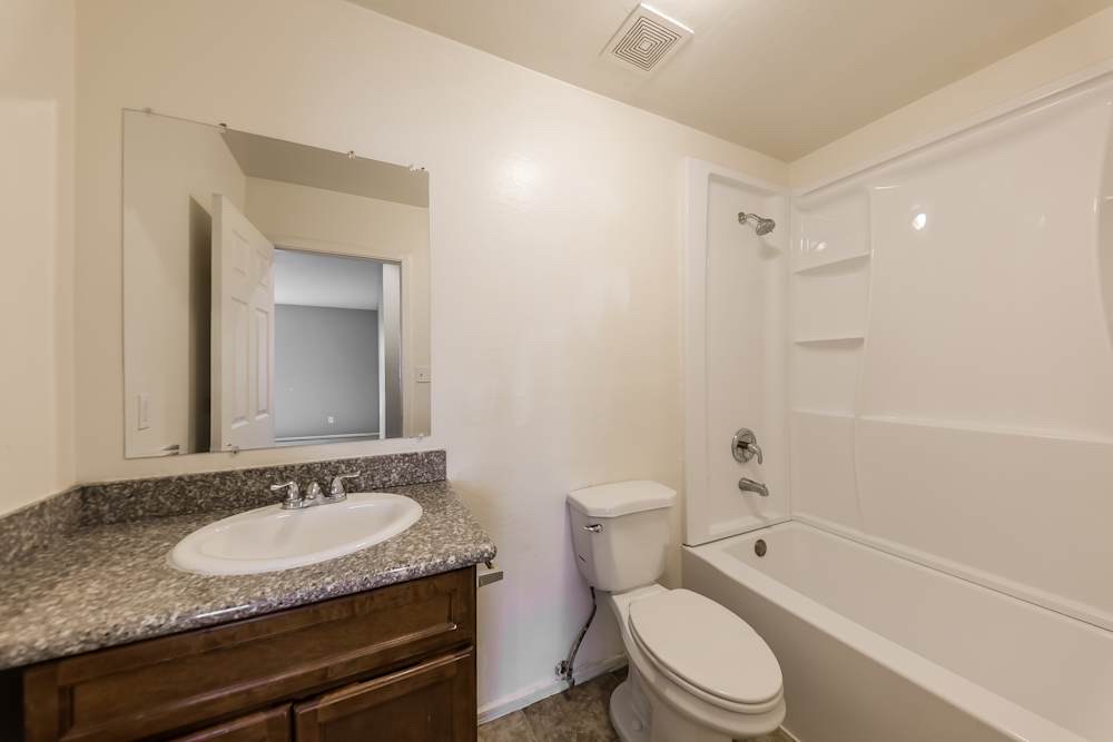 COZY HOME FOR RENT gallery image in phoenix, Arizona