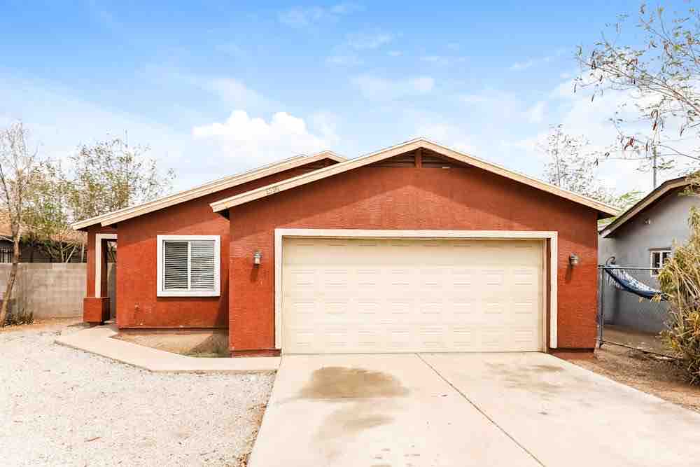 COZY HOME FOR RENT in phoenix, Arizona