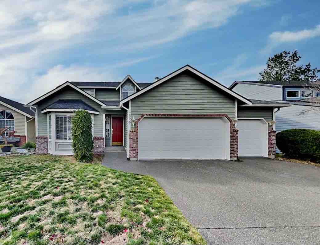 4BED AVAILABLE in Maple Valley, Washington