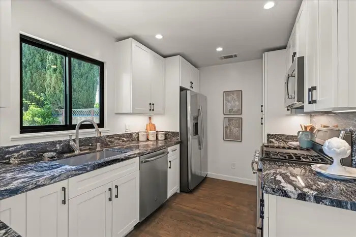 Charming 3 Bedroom home gallery image in Sunnyvale, California