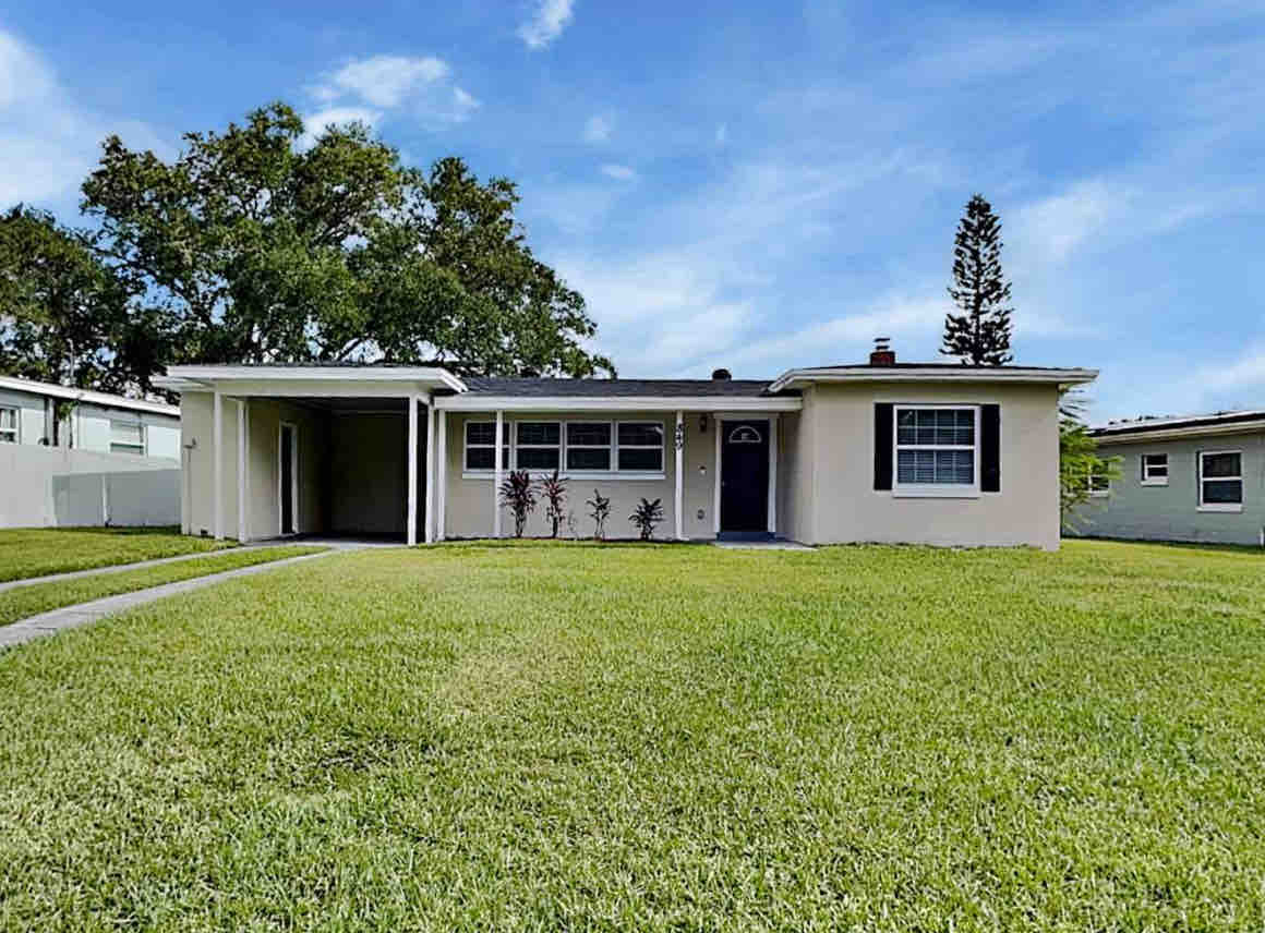 1543/ 3br - 130ft7 - Modern 3Bed/1Bath FullyFurnished in Orlando, FLL in Orlando, Florida