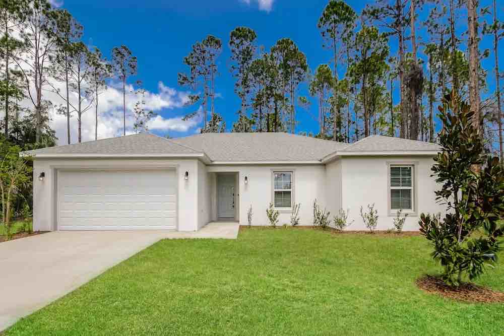 4 bed2 bath1,831 sqft in Coral Springs, Florida