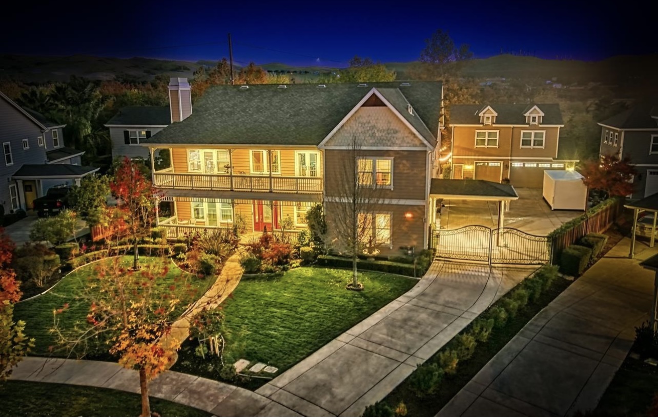 FULLY FURNISHED EXECUTIVE ESTATE – PRIVATE, POOL, THEATER, VINEYARD VIEWS gallery image in Livermore, California