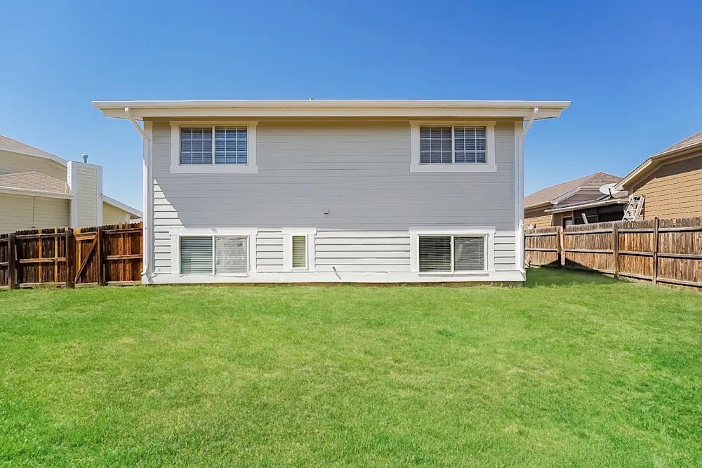 3beds 2baths house for rent gallery image in Denver, Colorado