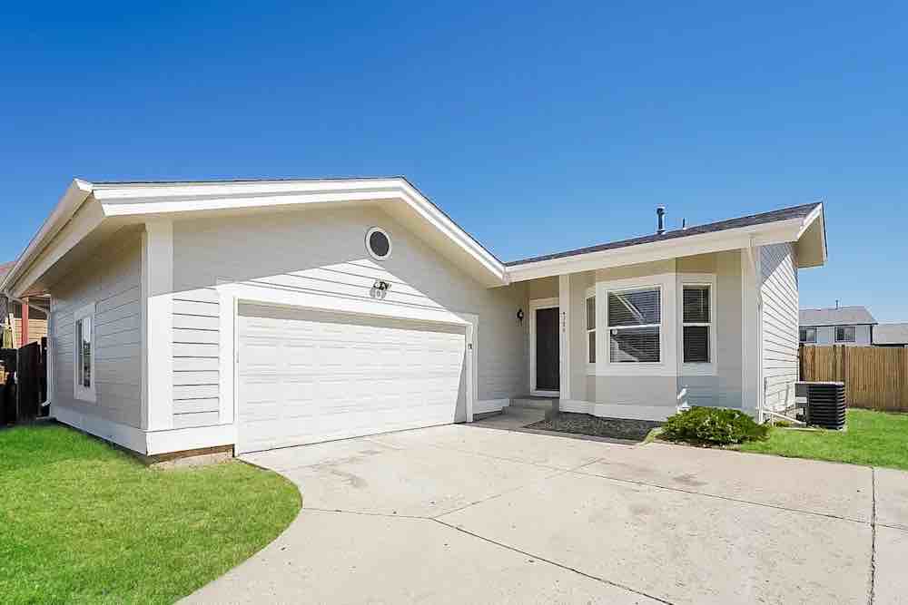 3beds 2baths house for rent in Denver, Colorado