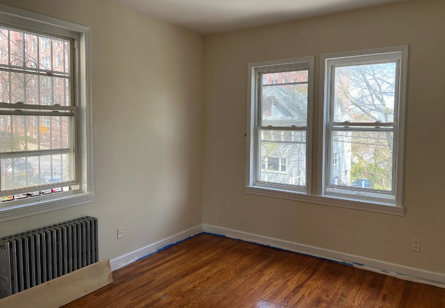 Totally renovated 1 bedroom apt., living room, dining room , kitchen,1 bathroom. gallery thumbnail 5