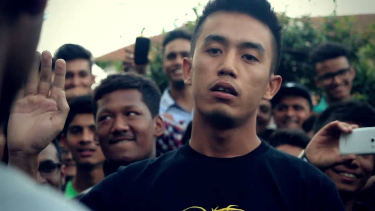 Laure Vs Unik Poet in Nepal Rap Battle