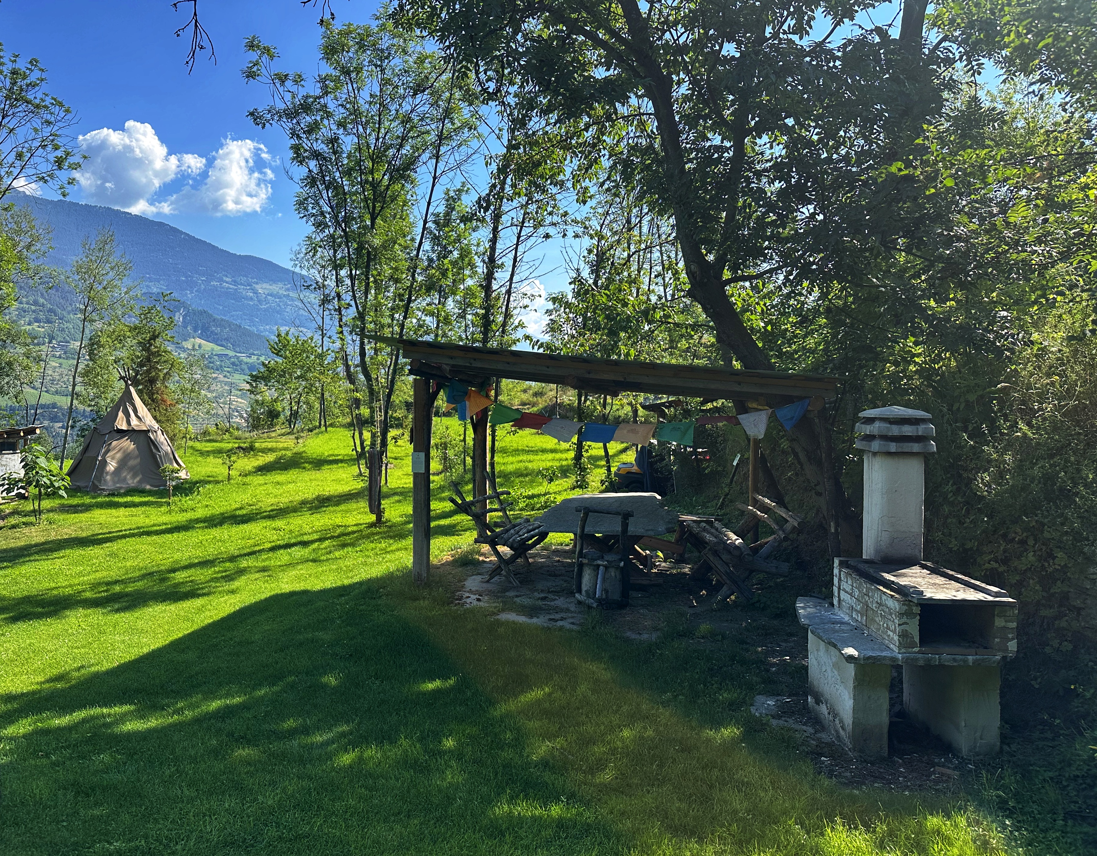 The garden with the tipi tent