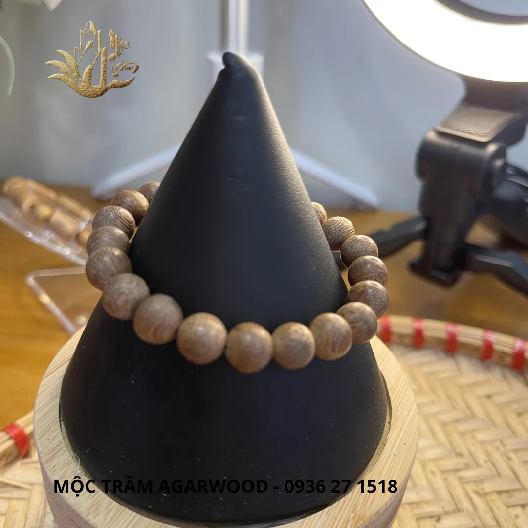 Vòng tay hạt đơn trân châu gỗ trầm hương Khánh Hoà tự nhiên [9 ly]