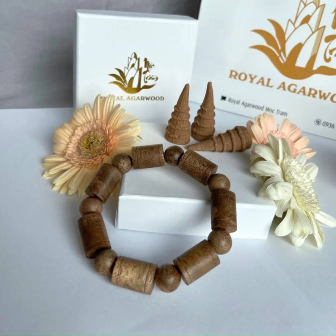 Vòng tay - lắc tay Trầm hương thiên nhiên Kiến Tốc Việt hạt tròn và mắc trúc 13 ly 13mm