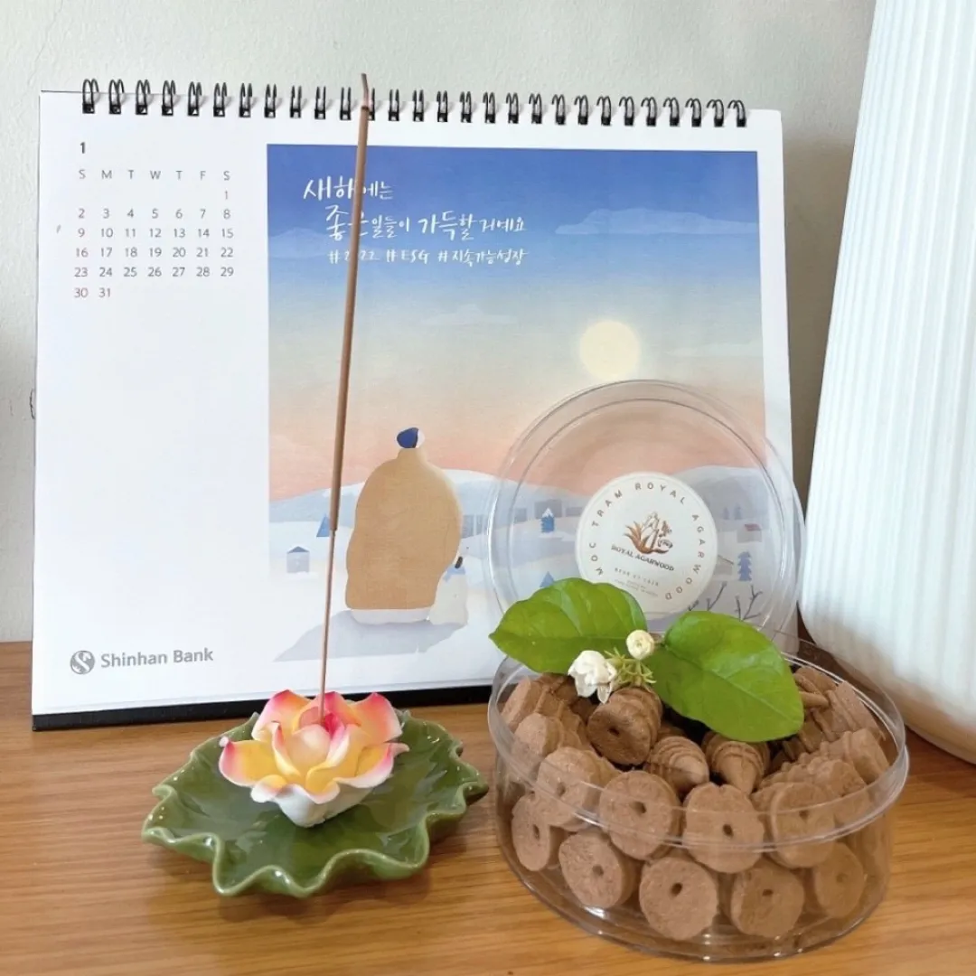 Đế cắm nhang Hoa+ đĩa xông Lá sen Gốm tráng men dày dặn