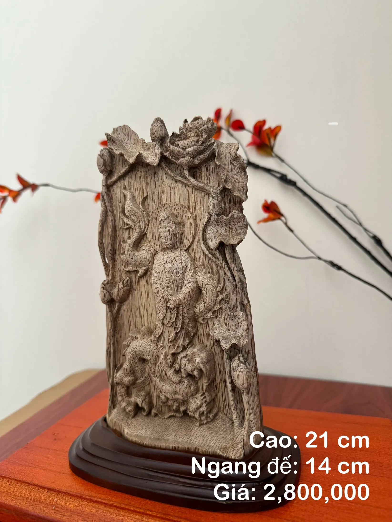 Hết hàng_Tượng trầm hương_Cảnh trầm hương để xe ô tô điêu khắc Quan Âm Hoa sen và Rồng