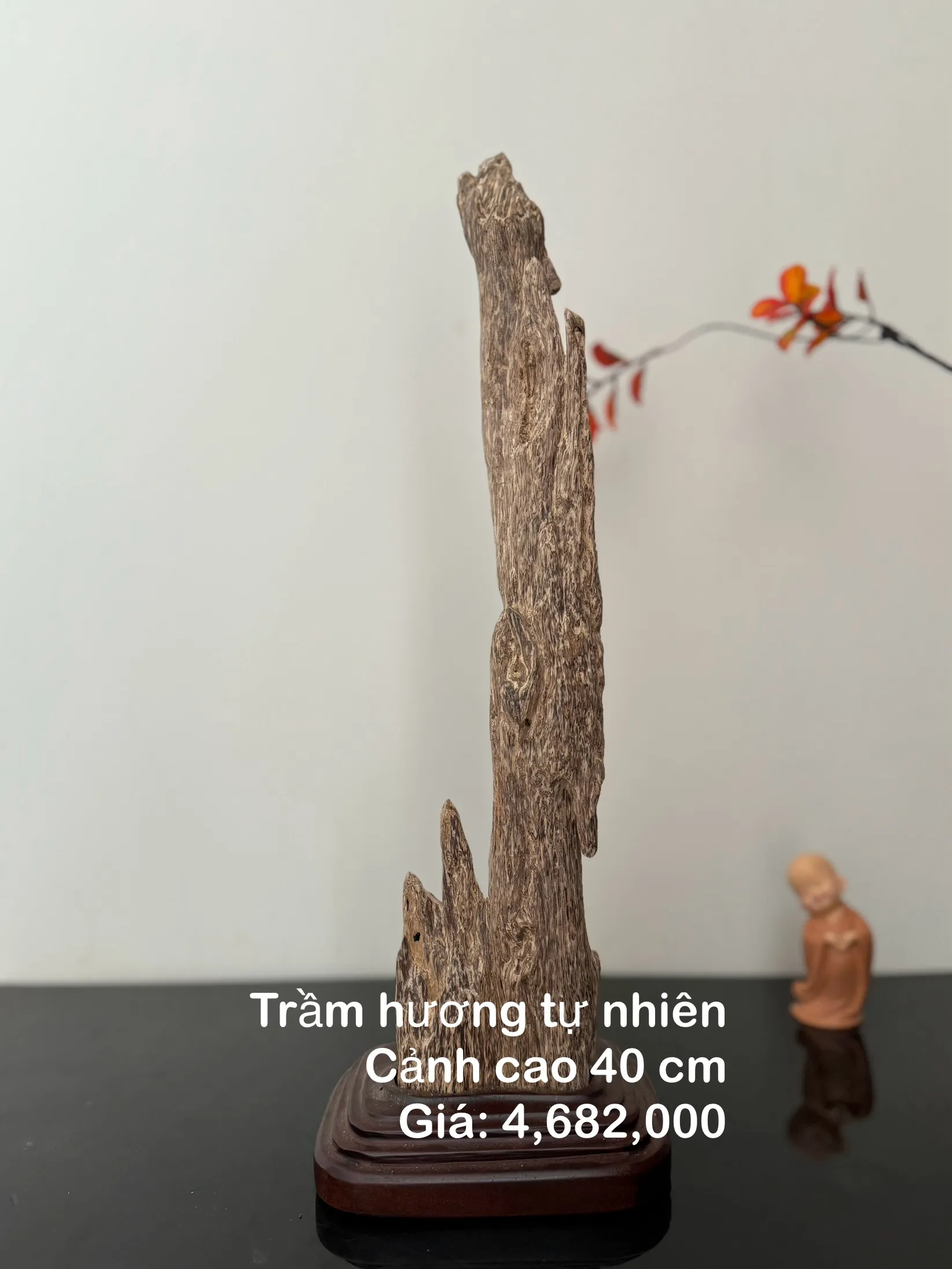 Hết hàng_Trầm hương cảnh nguyên khối tự nhiên_ Vật phẩm quà tặng phong thuỷ cao 40 cm