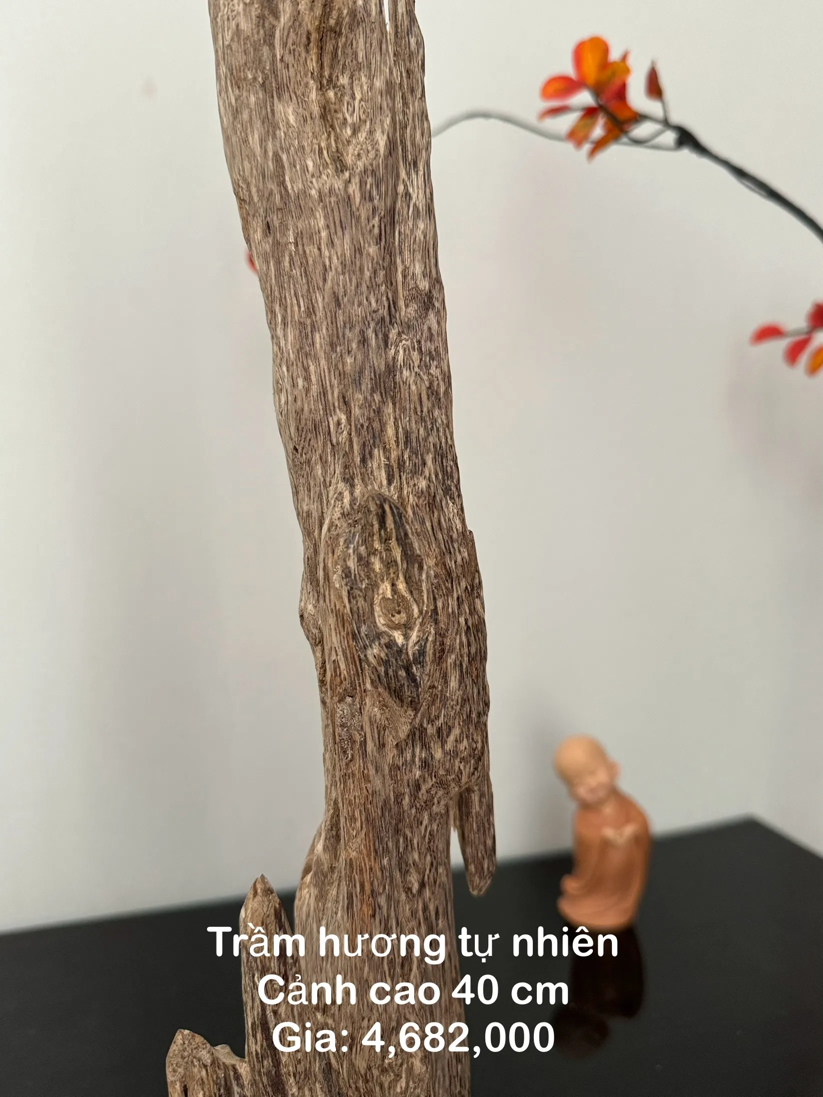 Hết hàng_Trầm hương cảnh nguyên khối tự nhiên_ Vật phẩm quà tặng phong thuỷ cao 40 cm