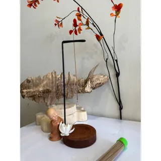 Ảnh thật Giá Đỡ Nhang Trầm Bằng Kim Loại Đế Gỗ Đốt Trầm Hương Thiết Kế Tối Giản Thanh Lịch Mộc Trầm Agarwood