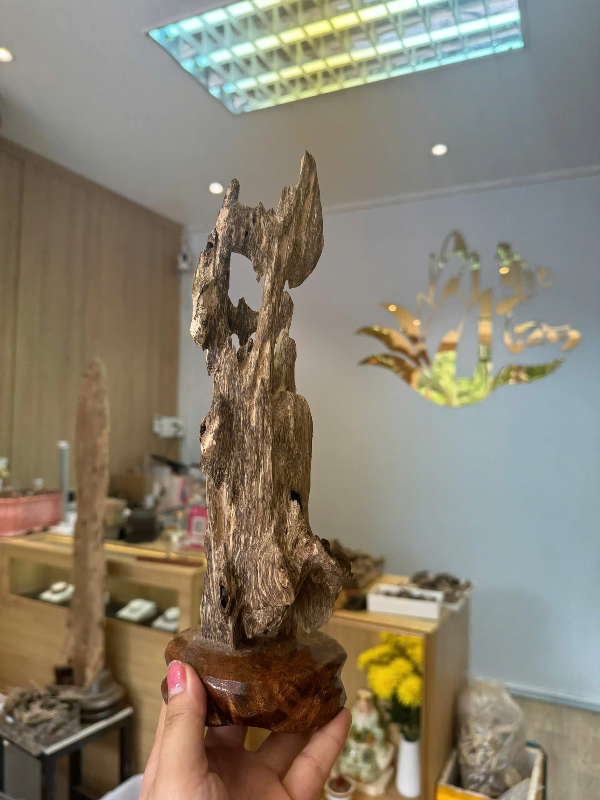 Hết hàng_Trầm Cảnh Khuôn Trang Trí Tủ Kệ