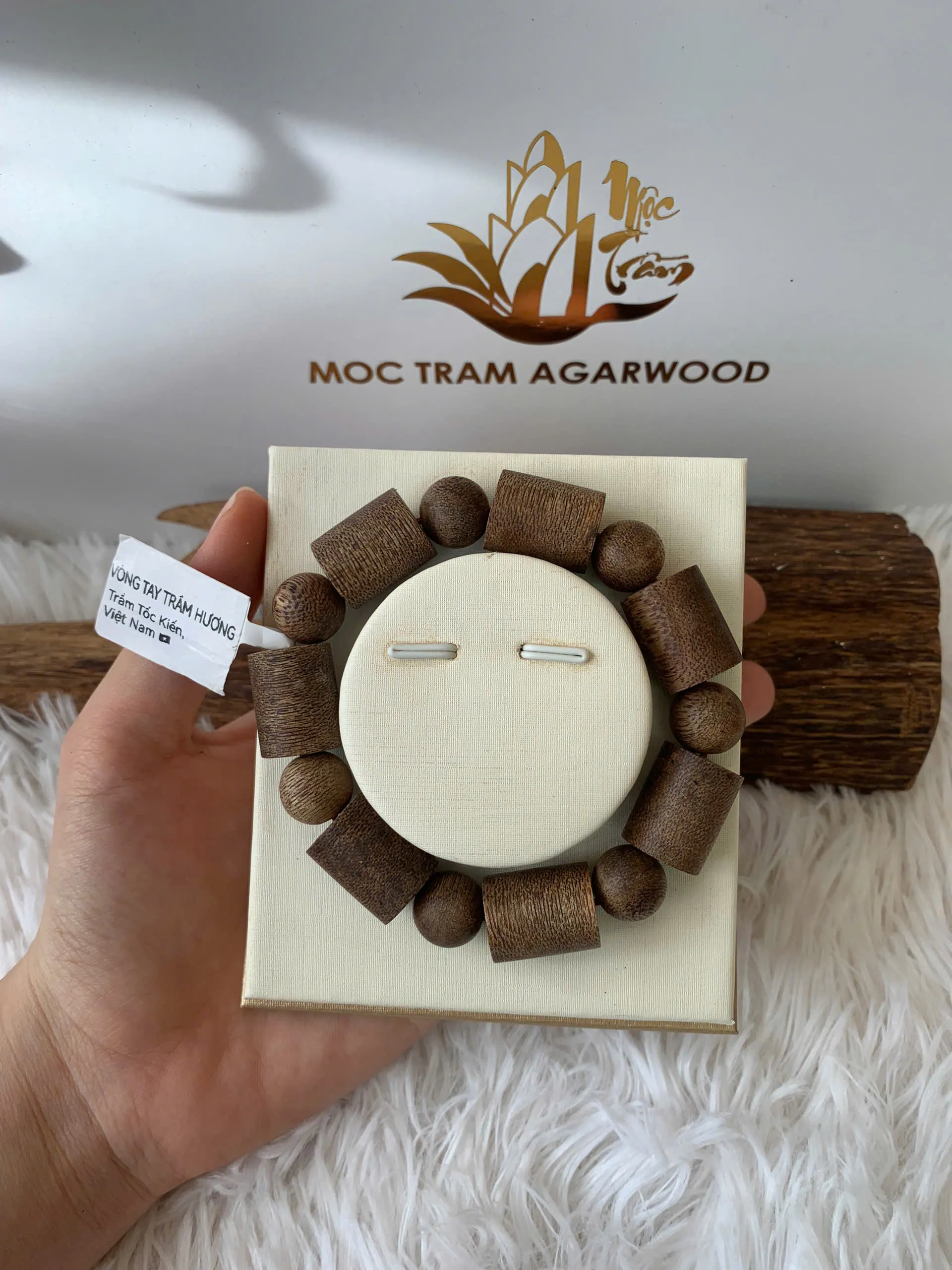 Vòng tay trầm hương hạt trúc phối hạt trân châu