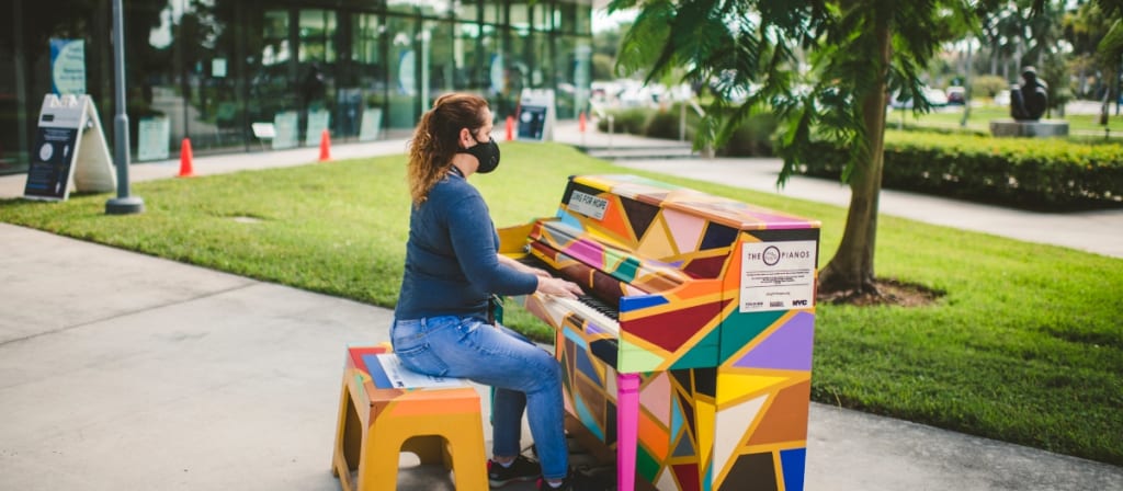 Sing for Hope Piano uplifts, engages FIU early voters | FIU News