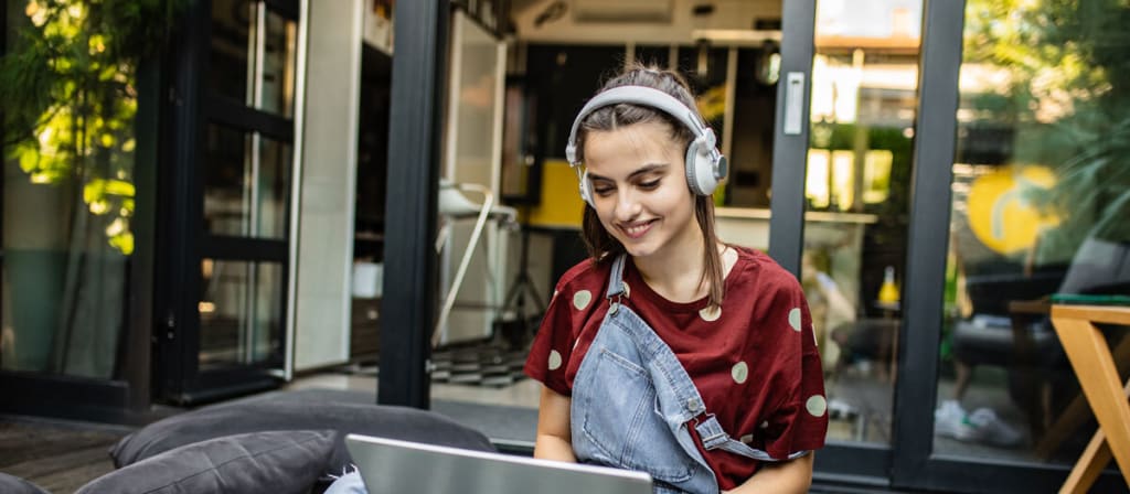 10 ways an FIU degree, completed fully online, enhances careers | FIU