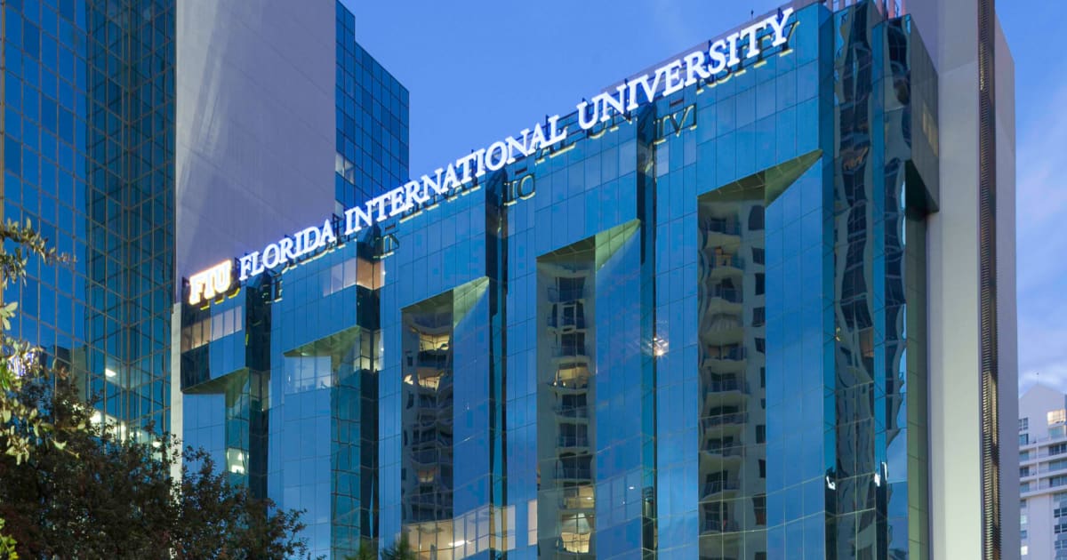 Международная 30. Florida International University ranking. Florida University inside. • Fiu-1.