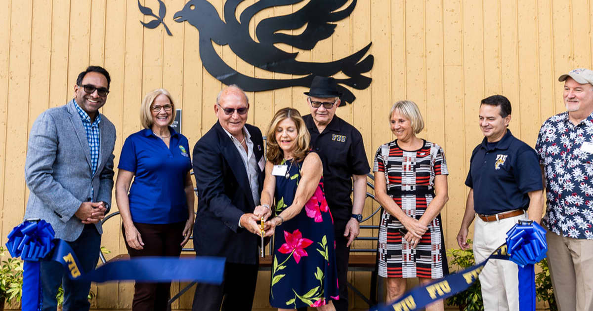 FIU celebrates 60th anniversary of the Peace Corps with commemorative gift - Vimarsana News