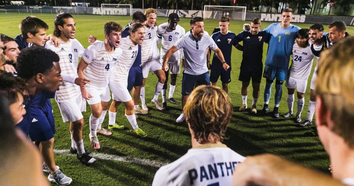 Men's Soccer Associate Head Coach Merida Named a 2022 CSN Top Assistant -  FIU Athletics