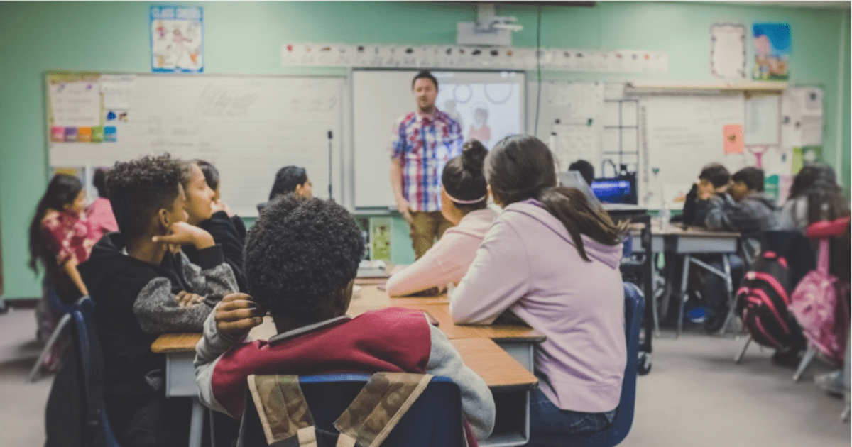 FIU, MDCPS partner to create pathway for more school counselors - Vimarsana News