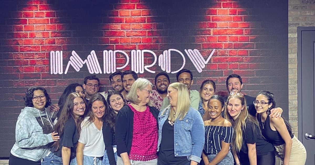 Med school grad (and stand-up comic) establishes student scholarship to honor teacher - Vimarsana News