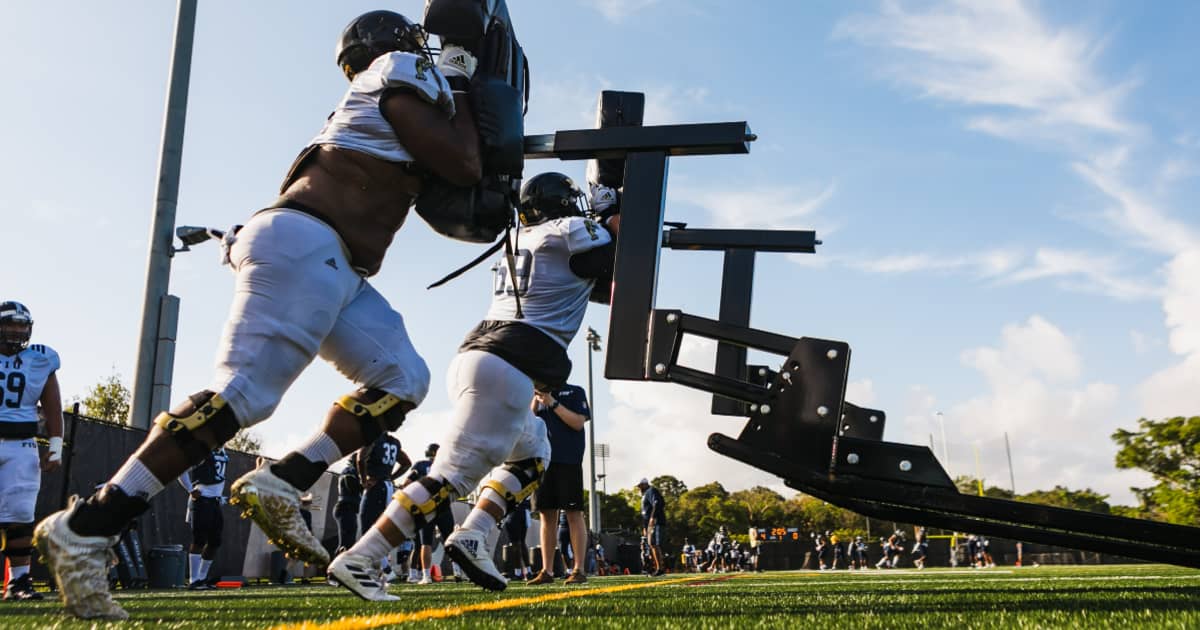 'It's a big difference:' Football players discuss the hype behind the new era | FIU News - Vimarsana News