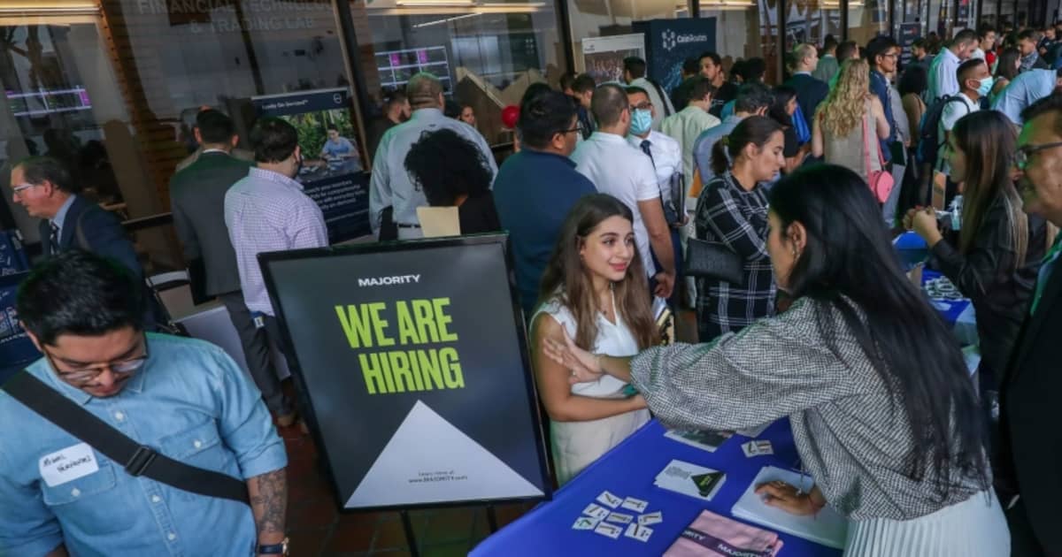 Let's get hired What you should know to prepare for job fairs in Miami