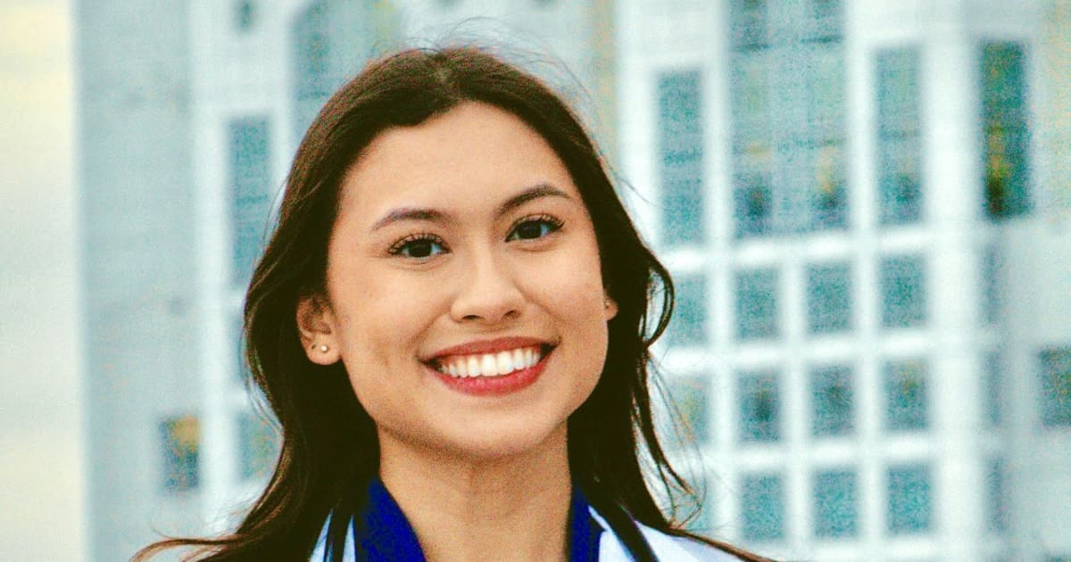 A med student's perspective: the power of holding someone's hand | FIU News - Florida International University - Vimarsana News