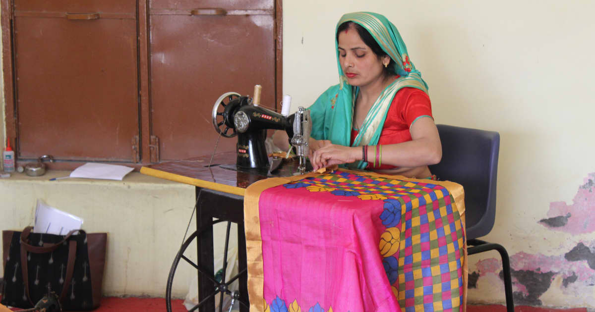Students return to India to help women gain financial independence - Vimarsana News