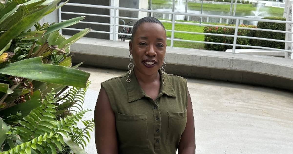 Alumna art executive lifts up culturally diverse artists - Vimarsana News
