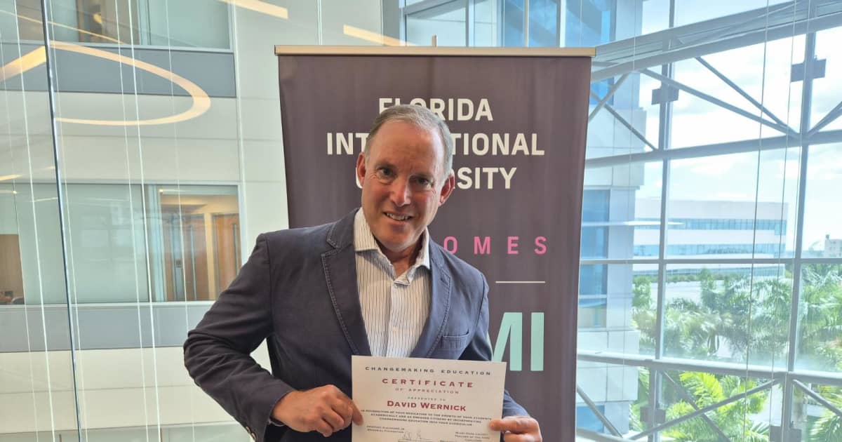 Business professor honored for student-led project to empower women in India – FIU News
