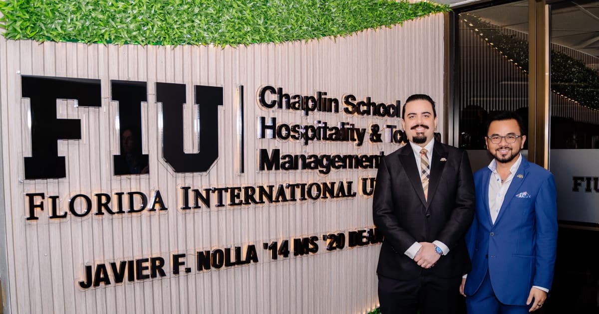 Alumnus’ efforts in support of Chaplin School rewarded with dean’s office naming