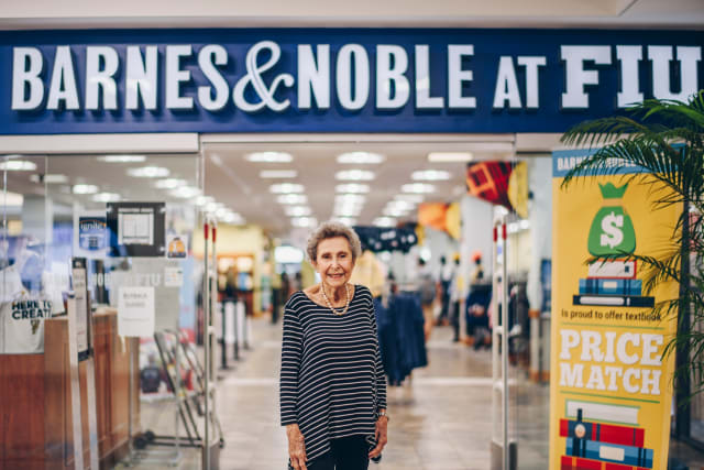 Blast From The Past 1970s Bookstore Employee Returns To Campus