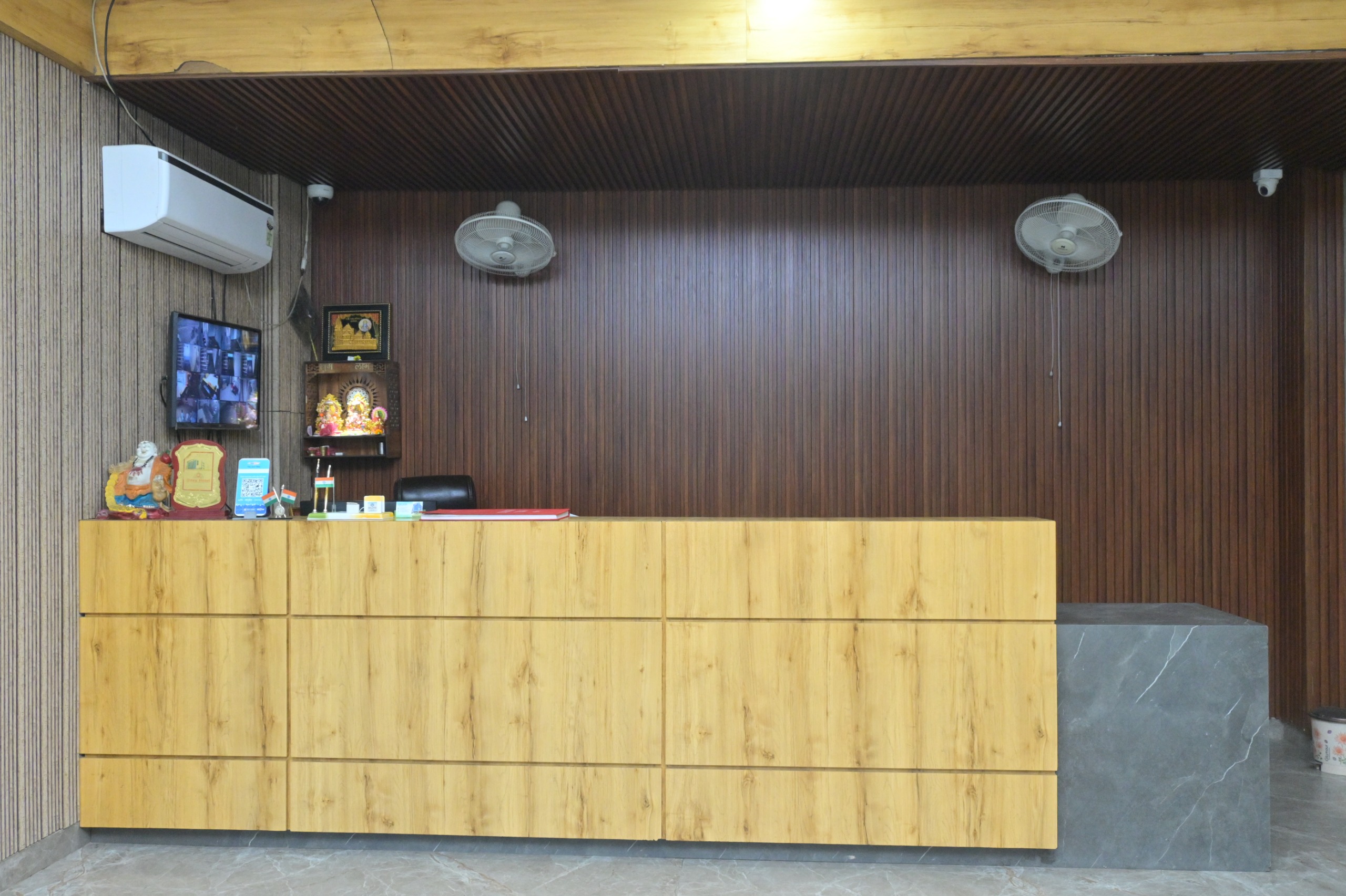 Reception Desk