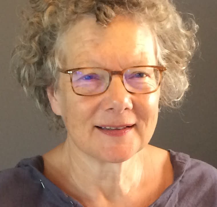Dr Jenifer Wakelyn