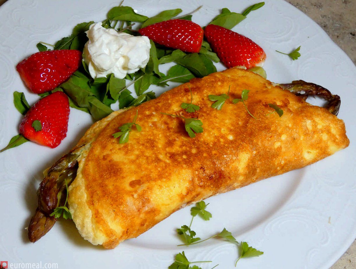 Asparagus-omelete with ham - euromeal.com