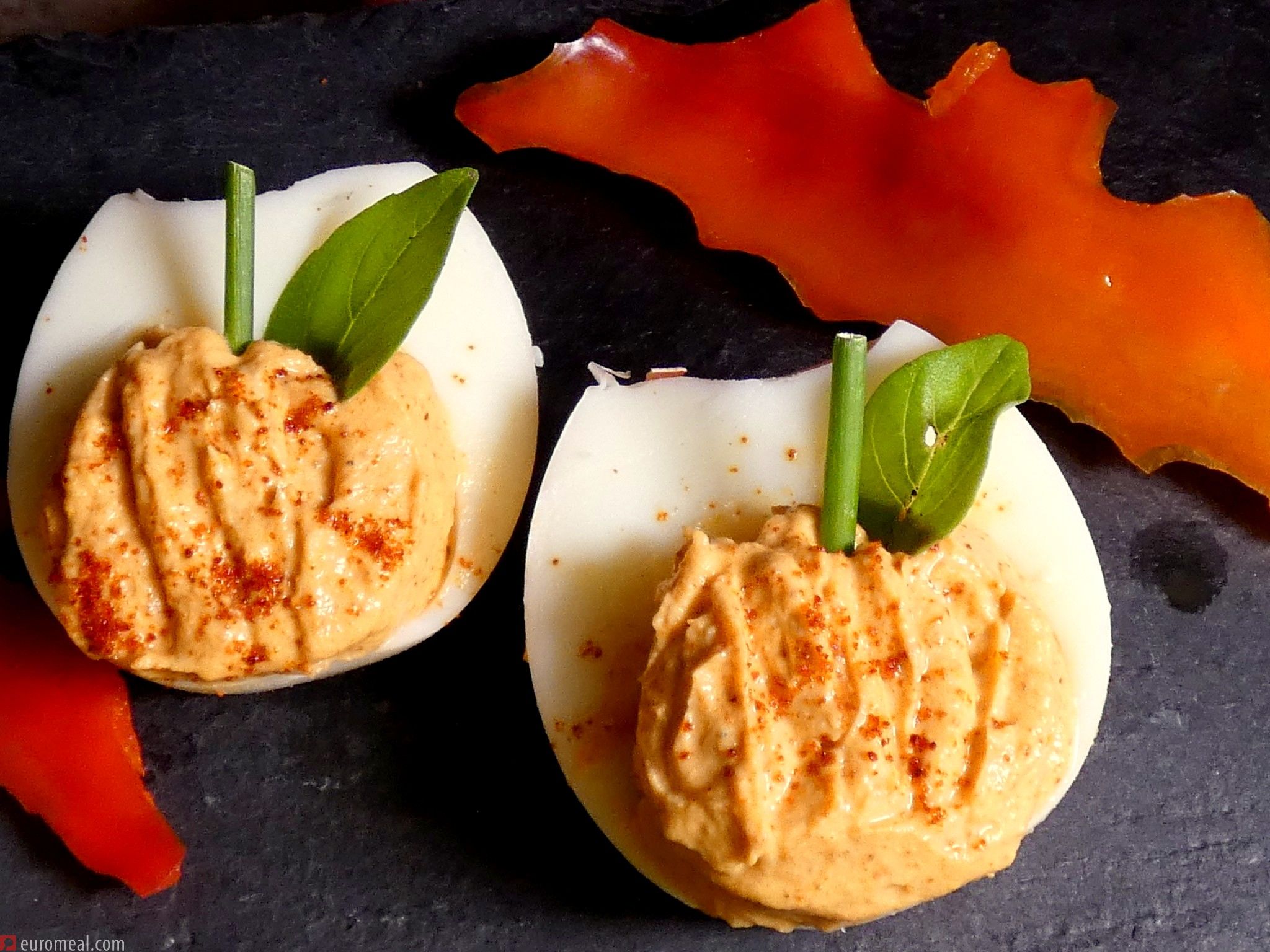 Gefüllte Eier "Halloween Kürbis"