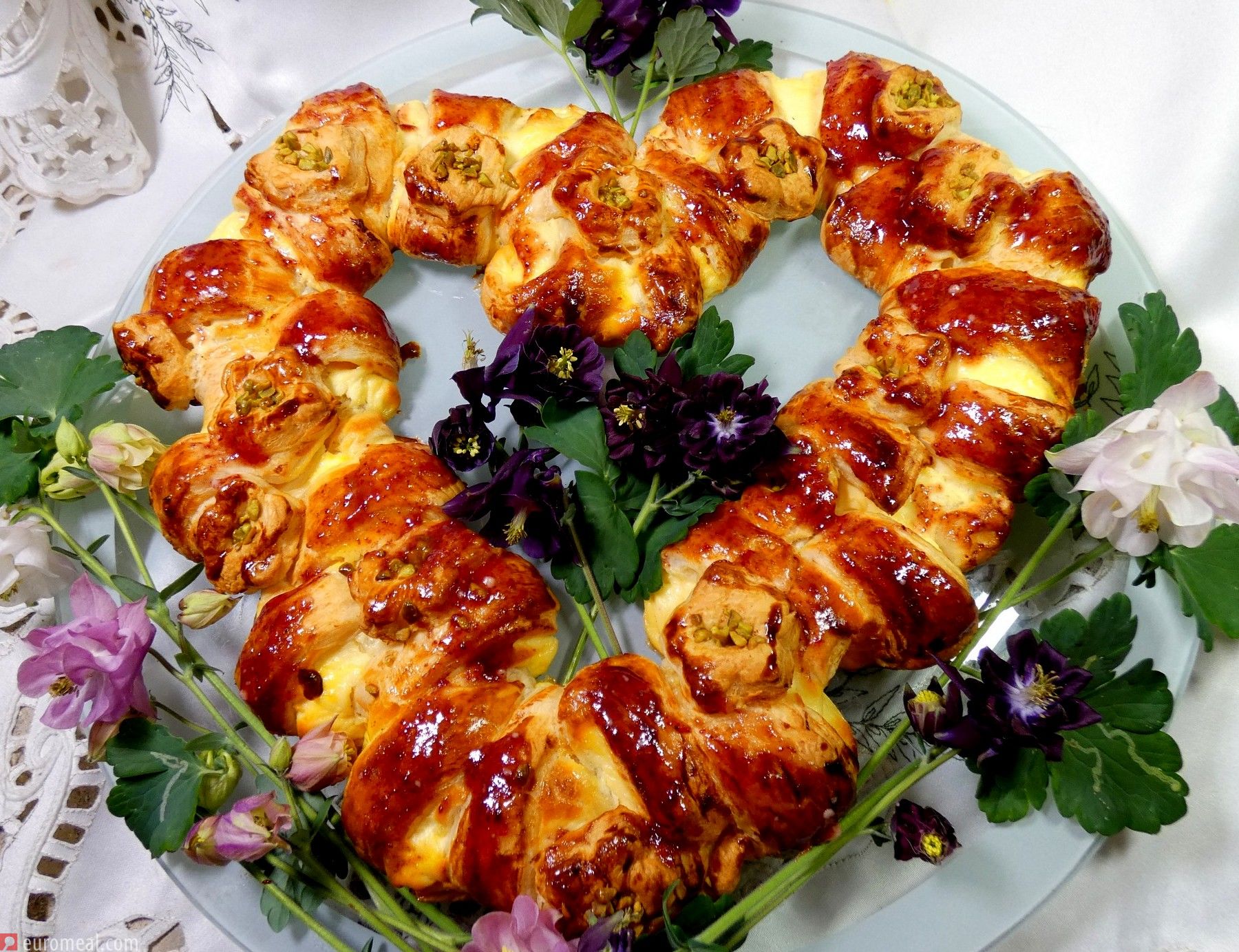 Curd-filled Danish pastry heart - euromeal.com