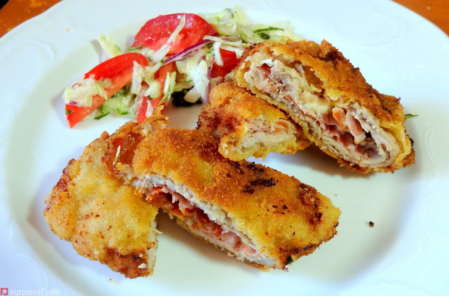 Cordon bleu mit Mozzarella Füllung - euromeal.com