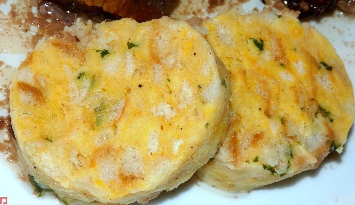 Serviettenknödel