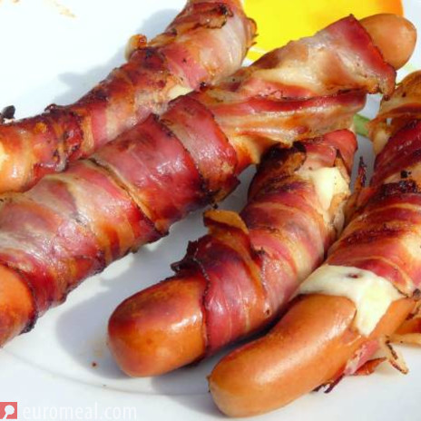 Berner Würstel vom Holzkohlengrill
