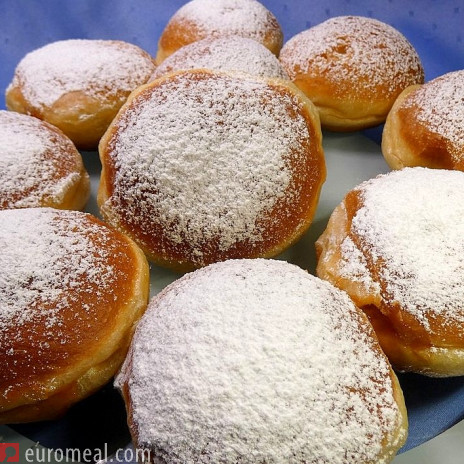 Wiener Faschingskrapfen nach Omas Rezept