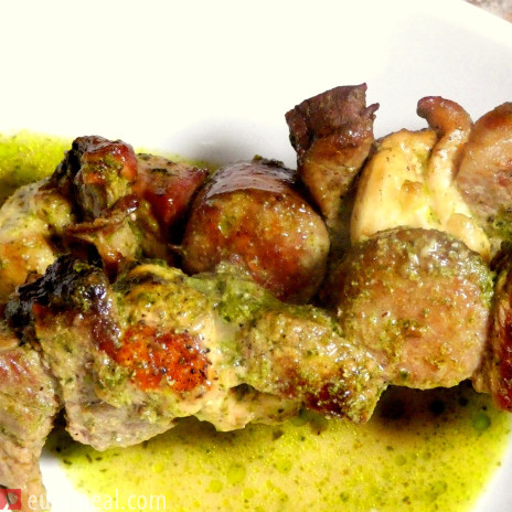 Fleischspieße in Bärlauchsauce
