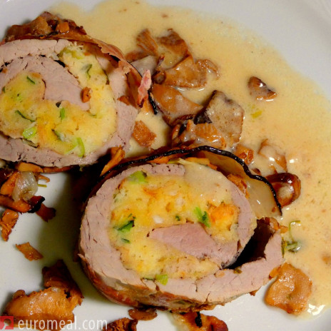 Gefülltes Schweinefilet mit Eierschwammerln