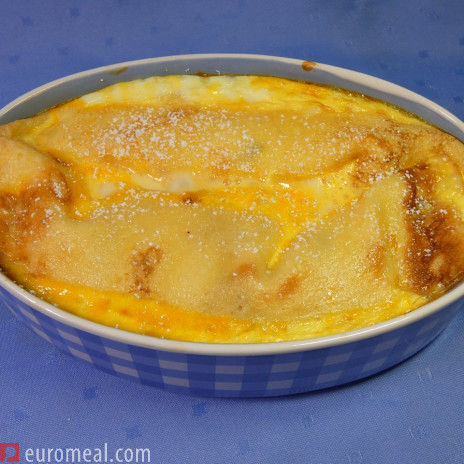 Eierpfannkuchen mit Quarkfüllung, im Ofen überbacken