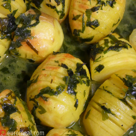 Fächerkartoffeln mit Bärlauch